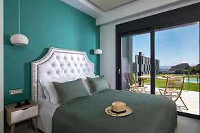 Deluxe Villa Manolis