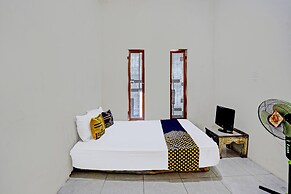 OYO LIFE 92077 Tarlo Guest House 3