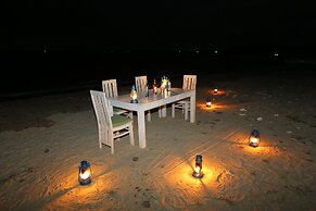 Kay Jay Beach House - Pasikudha