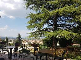 Sale! Beautiful 2-bed Apartment With Pool Access