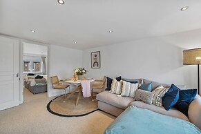Perfect Location, dog Friendly Beautiful Home