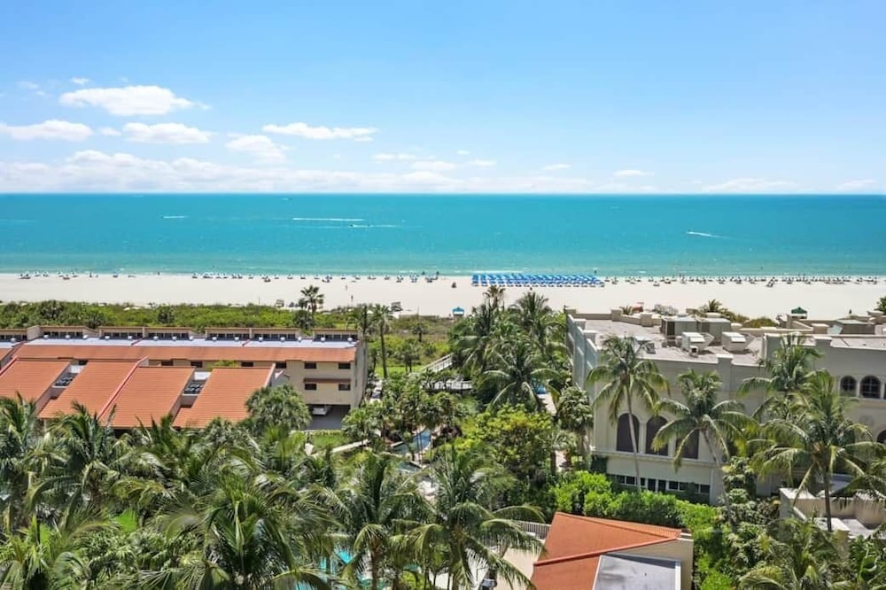 Marco Beach Ocean Suites