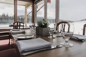 Lac Le Jeune Resort