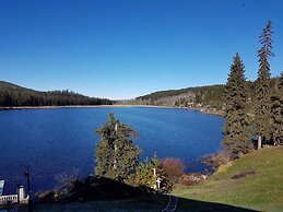 Lac Le Jeune Resort