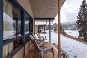 Lac Le Jeune Resort