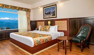 Summit Oakden Resort & Spa