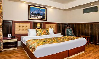 Summit Oakden Resort & Spa