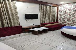 Hotel R R One