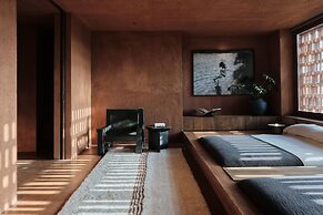 Further Hotel