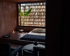 Further Hotel