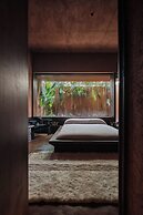 Further Hotel