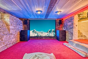 Jup - a luxury boutique chalet