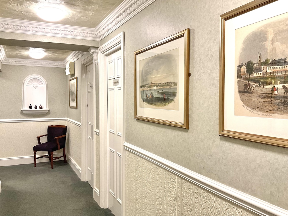 Ashton Court Hotel