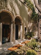 Hotel Palau Fugit