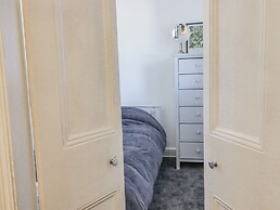 4 Pulmans Place