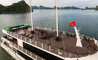Halong Diamond Cruises