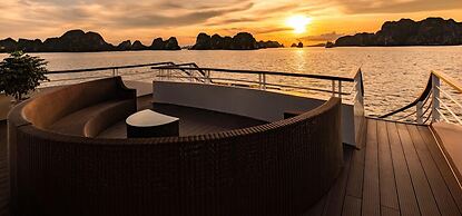Halong Diamond Cruises