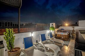 Maison Solaneos