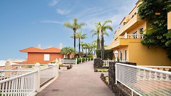 Coral La Quinta Park Suites