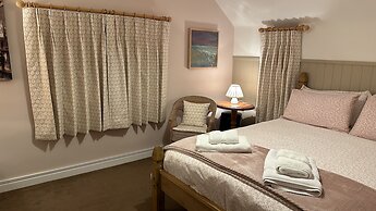 Welcoming 2 Bed Charming Self Catering Cottage
