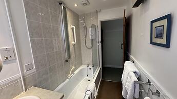 Welcoming 2 Bed Charming Self Catering Cottage