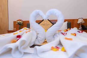 Cherry Luxury Hotel
