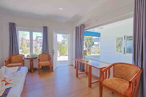 Cherry Luxury Hotel
