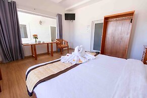 Cherry Luxury Hotel
