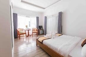 Cherry Luxury Hotel