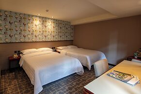 Rich & Free Hotel Kaifeng