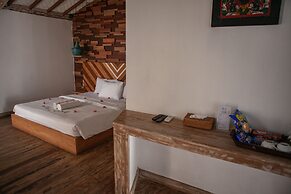 CAMILLA RESORT