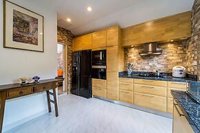 3 Bed Pool Villa in Great Location - STV