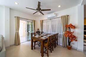 3 Bed Pool Villa in Great Location - STV