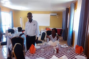Melvic Hotel