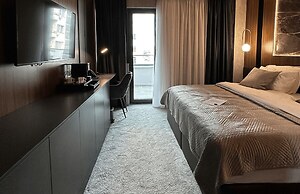 Hotel Macedonia Square