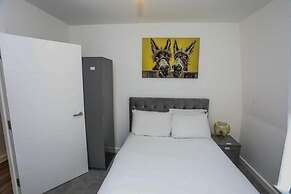 Immaculate 2-bed Apartment in London