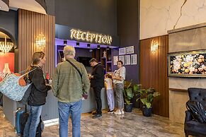 Loyal City Hotel