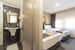 Loyal City Hotel