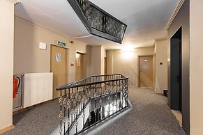 Loyal City Hotel