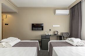 Loyal City Hotel
