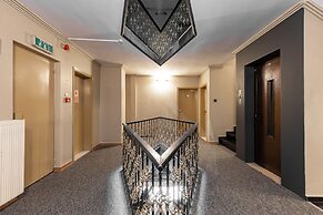 Loyal City Hotel