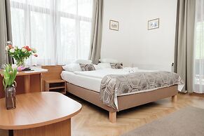 Hotel Anna Villa