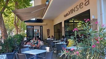 Vinsea Hotel