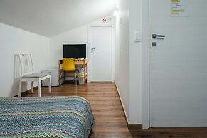 Guest House All'83