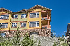The Crescent by Okanagan Premier
