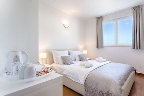 Adriatic Queen Residence