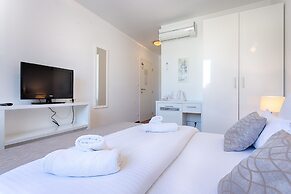 Adriatic Queen Residence