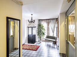 The Red Tent Urban Suites