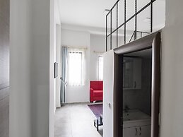 The Red Tent Urban Suites