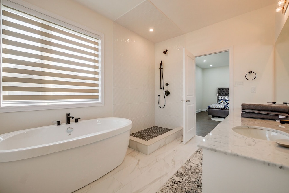 Aaira Suites Luxury Villa